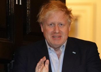 Boris Johnson apelon për një goditje të dytë të koronavirusit në Britani