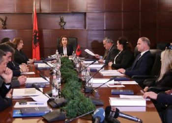 COVID-19 shtyn deri në 22 prill proceset gjyqësore/ Ja rastet që përjashtohen