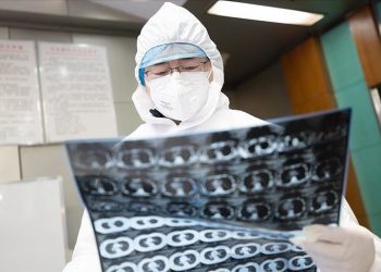 Kina i thotë “mirupafshim” koronavirusit, regjistron ditën e parë pa viktima nga COVID-19