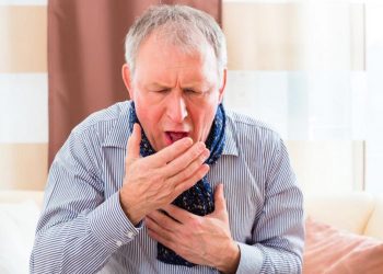 Keni simptoma të lehta të COVID-19? Ja si të kujdeseni për veten dhe njerëzit që ju rrethojnë