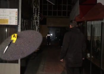 Policia jep detaje për vrasjen në Korçë: 67-vjeçari u gjet nga bashkëshortja, humbi jetën në spital