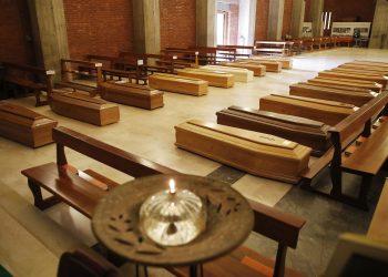 Italia dëshpëron sërish: 534 të vdekur në 24 orët e fundit, shtohen infektimet e reja