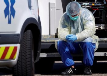 Mbi 3.2 milionë të infektuar me Covid-19 në botë, 228 mijë viktima dhe 1 milion të shëruar