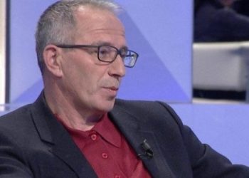 Habit pedagogu: Nesër do të dal pa leje nga shtëpia! Kujt nuk i hapet portali, të mos presë…