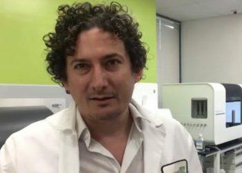 “Kam gjetur kurën për koronavirusin”, mjeku amerikan thyen rrjetin me lajmin e bujshëm