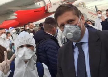 “Shko, bëj mirë në Itali”/ Rrëfimi prekës i mjekes shqiptare: Kur ika, babai ishte i infektuar me koronavirus