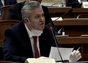 Covid-19 “dikton” punimet e Kuvendit/ Murrizi: Po na ktheni në kohën e Haxhi Lleshit. Ruçi: Në një situatë tjetër …