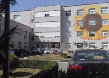 Kryeinfermierja e Pediatrisë në QSUT, del pozitive me koronavirus