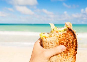 “Pushimet me bukë me vete”, ekspertja e turizmit: Qeveria duhet të ketë një datë për fillimin e sezonit