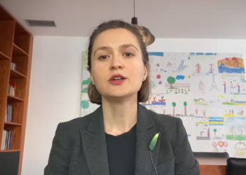 Shahini qetëson nxënësit: Për Maturën Shtetërore nuk do të ketë pyetje nga leksione të pazhvilluara në shkollë