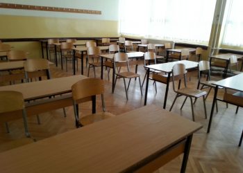 DETAJE / Maturantët kthehen në shkollë për 3 javë, të tjerët mbyllin mësimin online më 29 maj