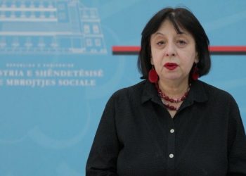 A duhen mbajtur maskat? Silva Bino tregon si duhet të veprojmë dhe çfarë do ndodhë në vijim me koronavirusin