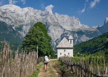 Mediat japoneze të mrekulluar me Thethin, si i dalë nga përrallat