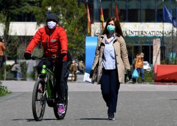 BE i jep Shqipërisë materialet kundër COVID-19. Krahas 50 mln eurove, akordohen edhe 180 mln euro hua