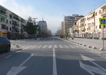 Pas orë 13:00 në izolim total/ Rama nxjerr VIDEO: Pamje të qeta, nga Shqipëria dhe bota