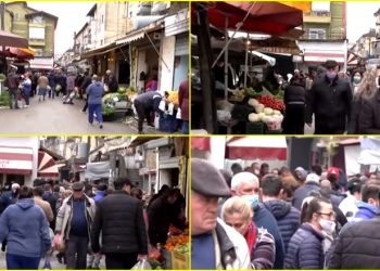 Asnjë nuk respekton distancimin social/ Qytetarët qëndrojnë pranë tek tregu në Kombinat, s’i tremben koronavirusit