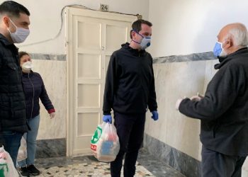 Ndihma për të moshuarit e Njësisë 5, Veliaj: Qëndroni në banesë, jemi pranë kujtdo që është në nevojë