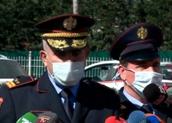 Veliu inspekton zonat e gjelbërta: Mos hyni në det! Plazhi i ndaluar deri në…