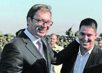 Koronavirusi “futet” në shtëpinë e Vuçiç, infektohet i biri: Kur filloi gjithçka, Danilo im më tha…