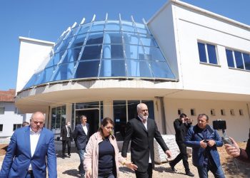 Rama dhe Manastirliu inspektojnë punimet në Kukës: Brenda vitit përfundon kompleksi i ri spitalor
