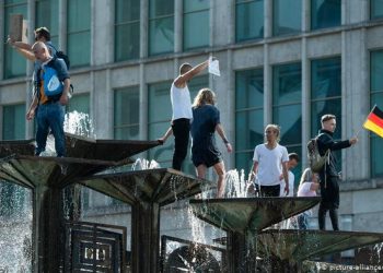 Gjermani/ Protesta kundër kufizimeve të marra për koronën
