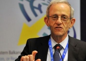 Eksperti Daniel Serwer: Kosova mund të ballafaqohet me presion nga SHBA prej Rusisë