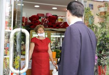 Fotot/ Kryetari i opozitës Basha fillon fushatën: Ramavirusi për 7 vite ka gërryer shqiptarët!