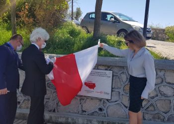 Kremtimi i veçantë polak /Ambasada feston Ditën e Pavarësisë dhe Kushtetutën në Farkë!