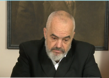 A do të ketë pushime këtë vit? Rama tregon si do të veprohet: Ja kush është dilema jonë për turizmin