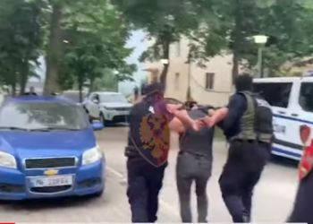 “Mega-operacioni” i policisë/ 19 të arrestuar për drogë, mes tyre efektivë policie dhe vëllai i një kryebashkiaku të PS