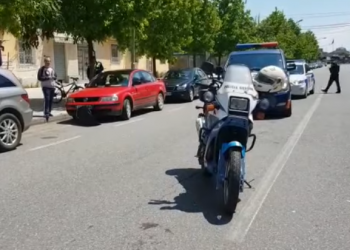 Aksident në Shkodër/ Makina përplas të moshuarën dhe largohet nga vendi i ngjarjes