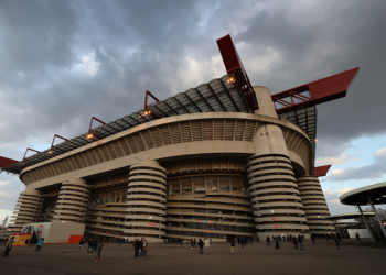 “Nuk ka më interes kulturor”, stadiumi legjendar “San Siro” drejt prishjes për një impiant të ri modern