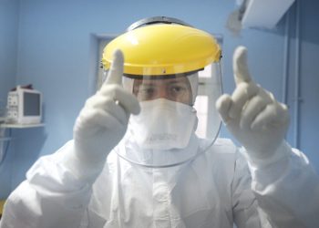 SPECIALE/ Reportazh brenda spitalit COVID2, ku luftojnë deri në fund mjekët dhe pacientët