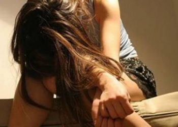 “Je ku**ë nëse nuk bën seks me mua”/ Detajet shokuese të abuzimit të të miturës nga 65-vjeçari, i bëri video intime më pas e shpërndau