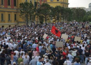 Çfarë po ndodh në Tiranë dhe Durrës? Protestë e papritur nga Aleanca për Teatrin ditën e sotme