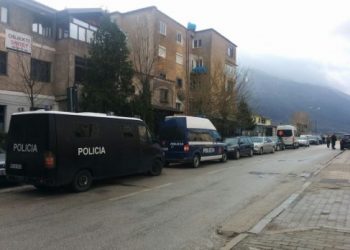 Prokurorja dhe djali i saj të përfshirë në grupin kriminal të Kukësit, zbardhet dosja e bujshme