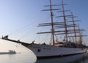 Faqja e njohur e jahteve reklamon vendin tonë: Keni Shqipërinë këtë verë!