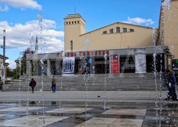 Shembja e teatrit në Tiranë, Kosova anulon shfaqjet në shenjë solidariteti