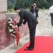 Basha nderon dëshmorët ‘i vetëm’/ Përulet edhe tek varri i Azem Hajdarit