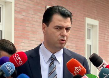 Takimi me ambasadorët/ Basha: Shqipëria hapa pas në rrugën e integrimit, kriza po thellohet