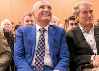 Përse Sali Berisha po ‘sodit’ betejën e Metës kundër Bashës?