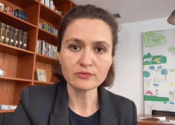 VIDEO/ Ministrja Besa Shahini me rektorët: Më 15 maj do shpallim planet e studentëve për këtë vit akademik