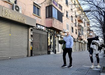 ‘Paga e luftës’/ Vetëm 55% e punonjësve e kanë përfituar, Tatimet: Priten ndryshime në VKM për…