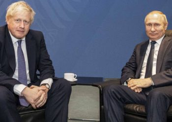 Johnson bën lëvizjen e papritur, fton Putinin në samitin për “Trajtimin e Pandemisë së Koronavirusit”