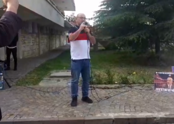 Aleanca për Teatrin ndalet në Lezhë, Budina: Të lidhim besën me anë të peticionit, organizojmë manifestim gjigand në Tiranë