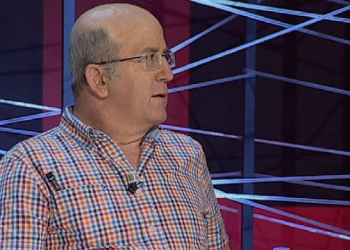 Regjisori Kastriot Çipi kundër masave anti-COVID: Nuk krahasohemi as me qentë në Itali, pasi ata dalin