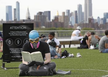 Bota lëngon nga koronavirusi/ Mbi 5 milionë të infektuar dhe 320 mijë viktima