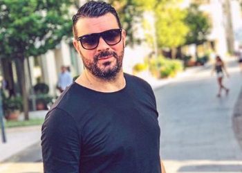 FOTO/ Dj Sardi nuk është më beqar? Postimi me unazë që i bëri fansat të dyshojnë