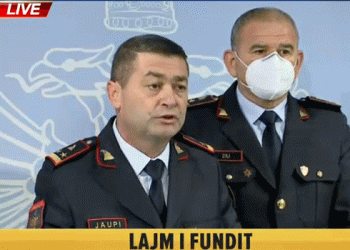 Policia kap hajdutët e Zall-Herrit/ Si e lidhën kryefamiljarin dhe i morën 400 mijë lekë