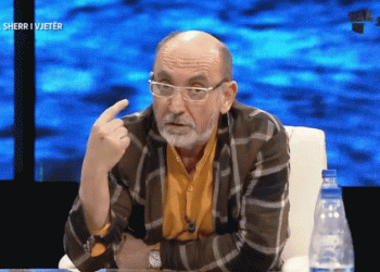 Fatos Lubonja: Dikur protestonim me Lamen e Shkrelin për kangjellat e Pallatit të Brigadave!